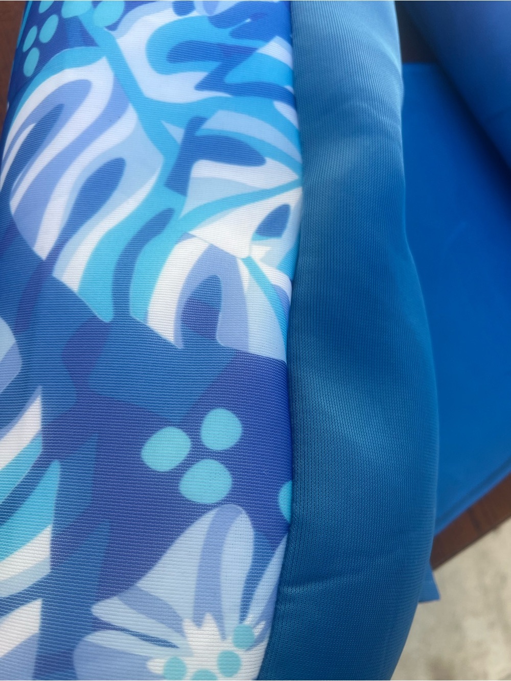 Blue Floatable Pool Lounger - Picture 4 of 5